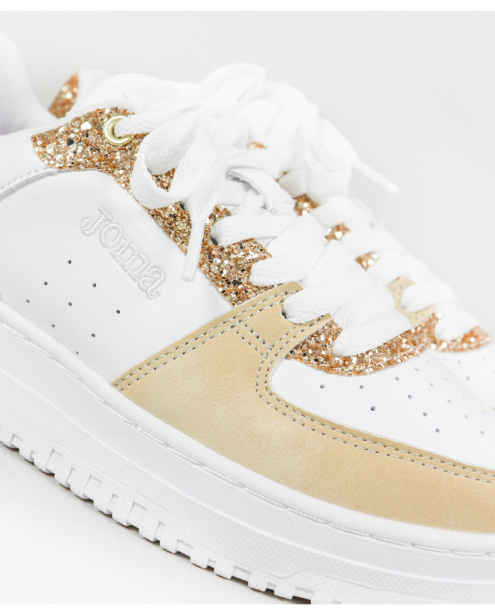 Jome de la mujer deportiva con brillo