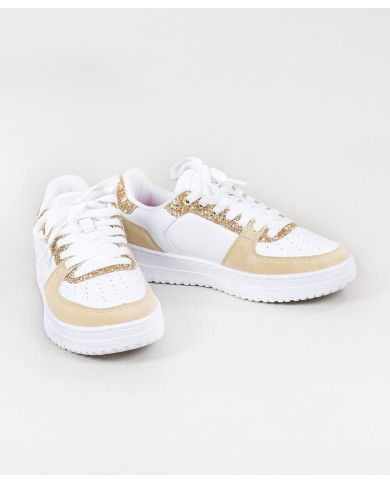 Sports Woman's Jome with Brightness