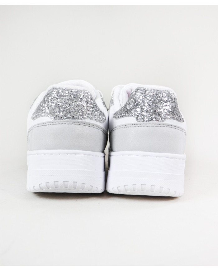 Sports Woman's Jome with Brightness