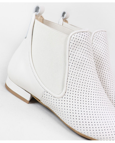 Botas de mujer con tela perforada