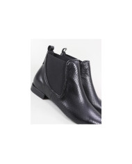 Botas de mujer con tela perforada