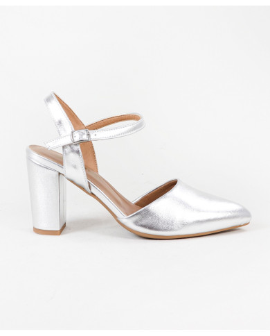 Ginova Women Shoes with Bright Finish