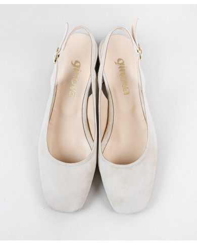 Ginova Women's Shoes with Grip Strip