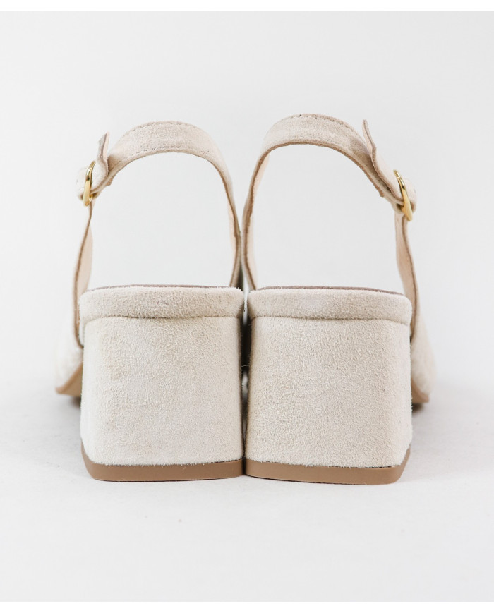 Ginova Women's Shoes with Grip Strip