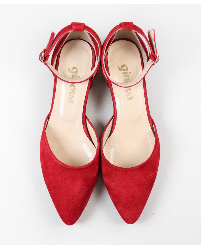 Ginova Women's Shoes with Grip Strip