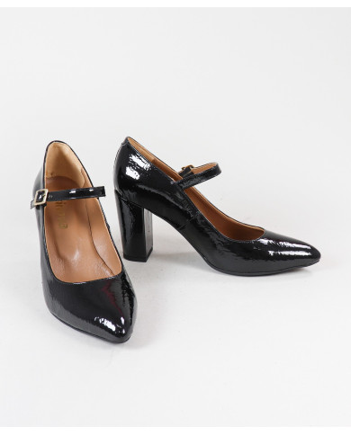 Sapatos de Mulher Ginova com Acabamento em Verniz