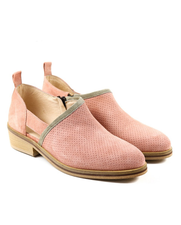 Ms. Ginova Botins with Side Cutting