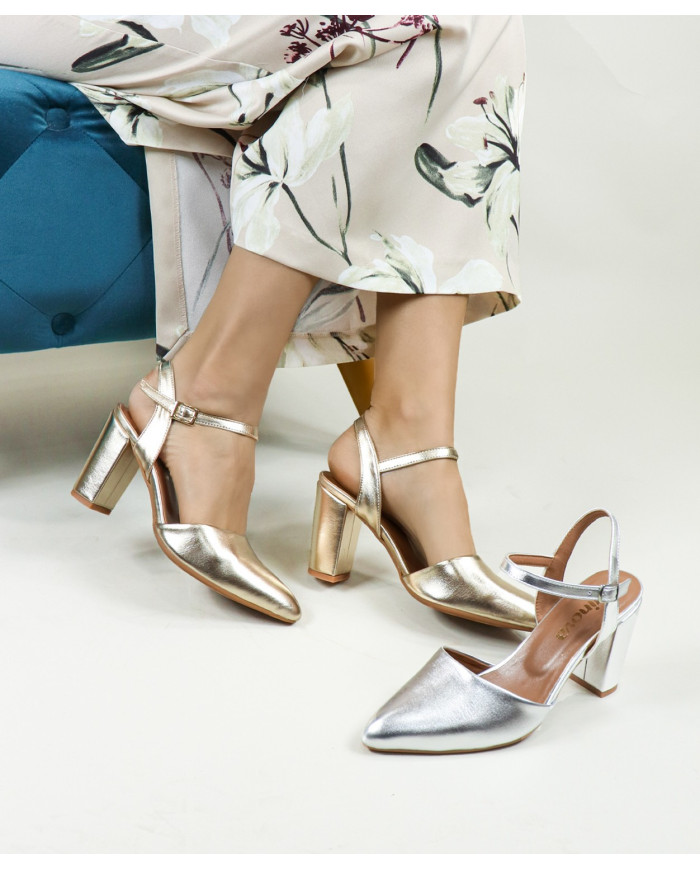 Zapatos de mujer Ginova con acabado brillante