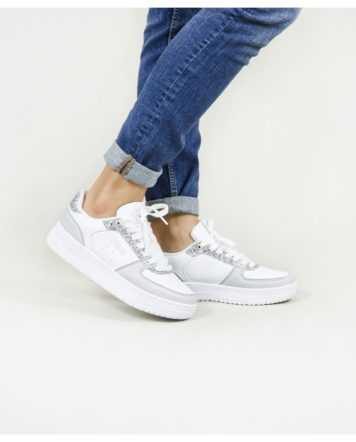 Sports Woman's Jome with Brightness