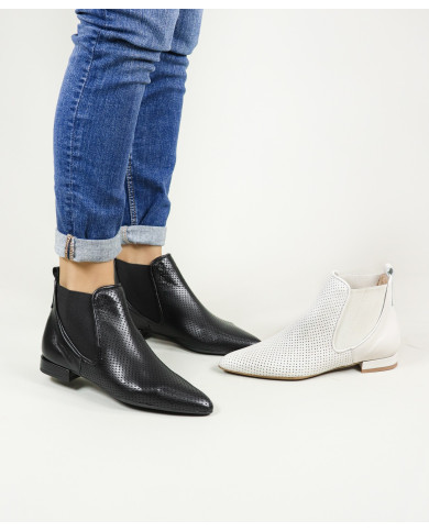 Botas de mujer con tela perforada