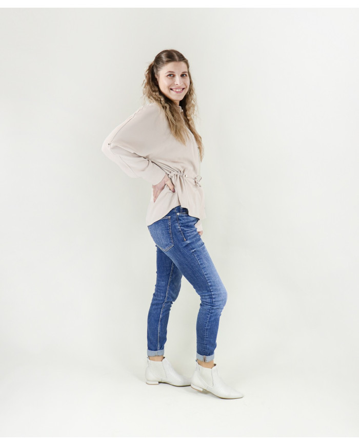 Botas de mujer con tela perforada