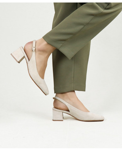 Ginova Women's Shoes with Grip Strip