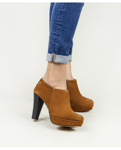 High Heel Buttons Ginova Elegant