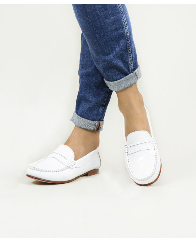 Mocassins Ginova de Mulher com Acabamento Envernizado