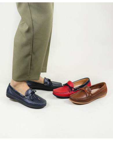 Mocassins De Mulher com Cordão na Frente