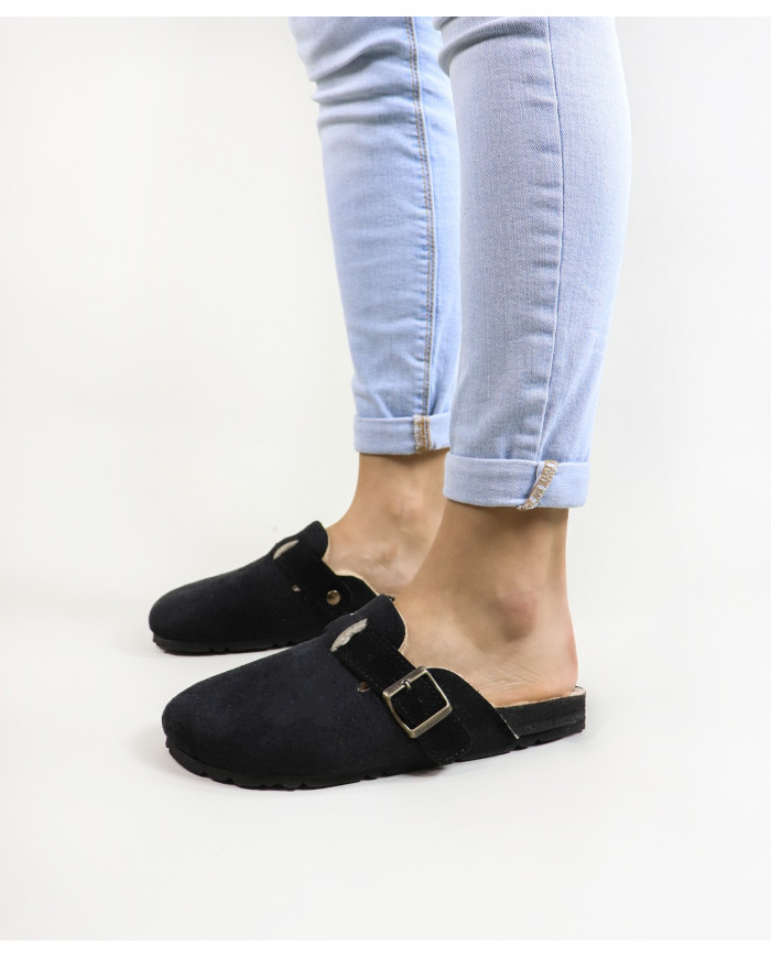 Women's Slippers from Pelo Ginova