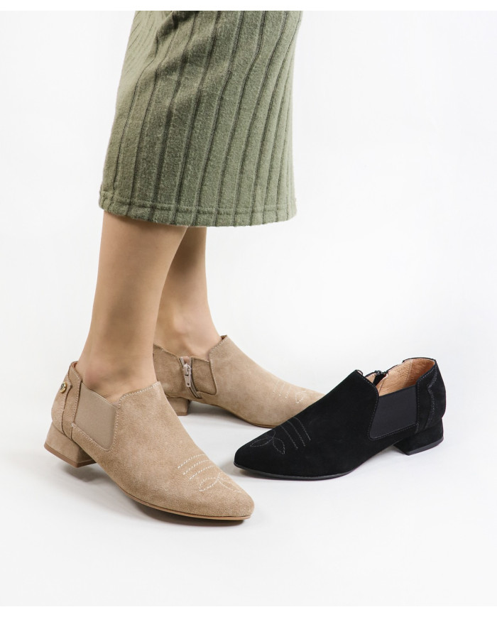 Botas de mujeres con elástico en los laterales