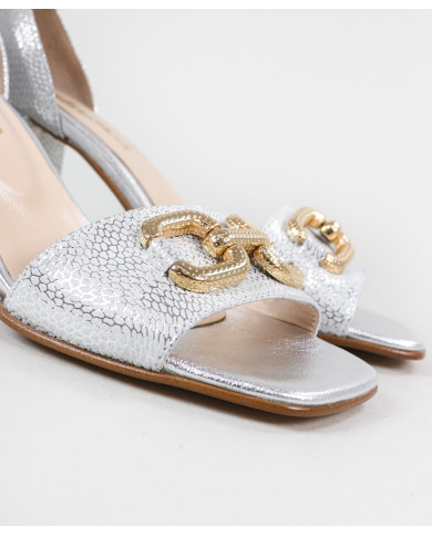 Ginova Women's Sandals with Strip Decorated