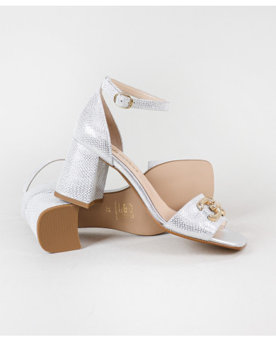 Ginova Women's Sandals with Strip Decorated