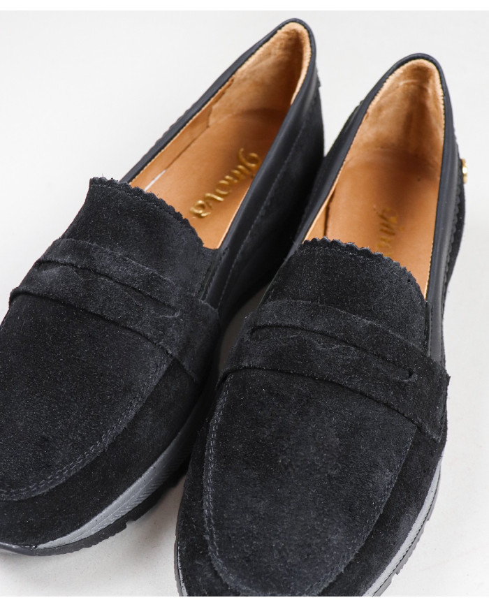 Deportes femeninos sin aliados