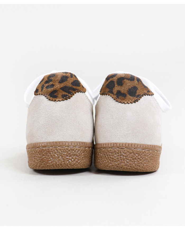 Productos deportivos femeninos