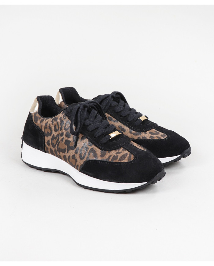 Women's Sports with Leopard Pattern