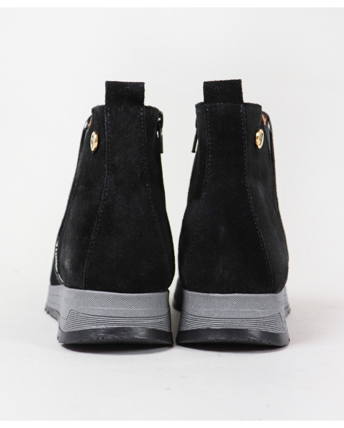 Ginova Women's Boots with Elastic in the Laterals