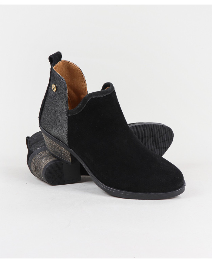 Ginova Women's Boots with Clasp