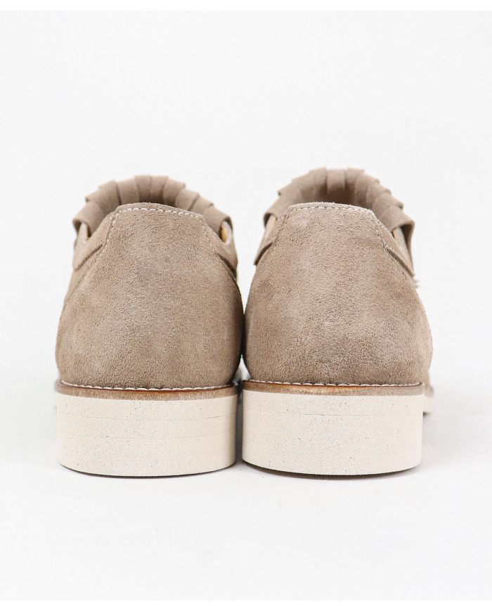 Zapatos de mujer Ginova con decoración naranja