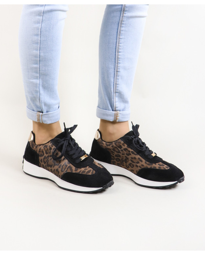 Women's Sports with Leopard Pattern