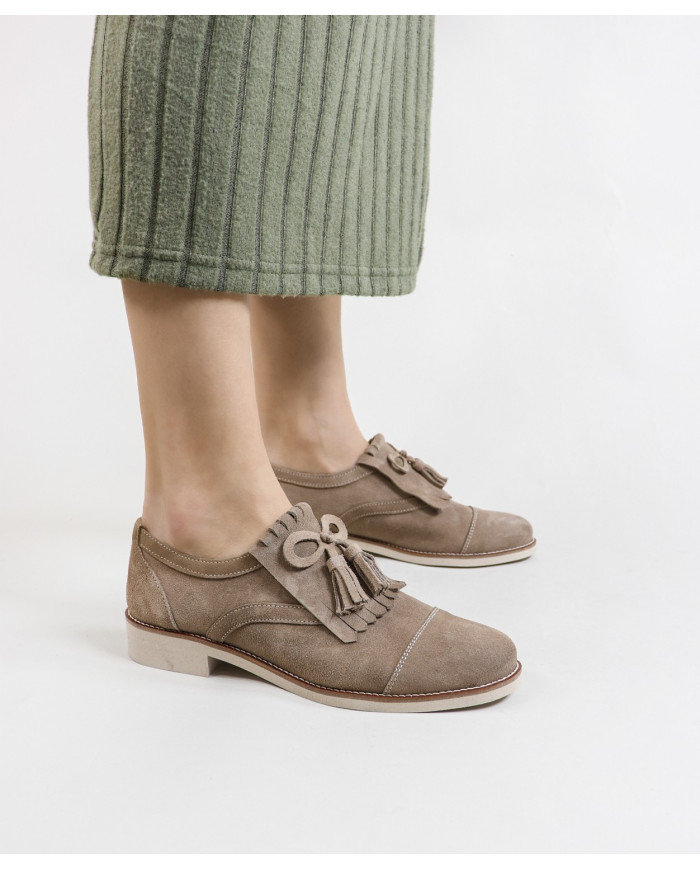 Zapatos de mujer Ginova con decoración naranja