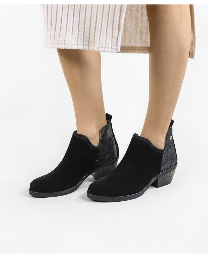 Ginova Women's Boots with Clasp