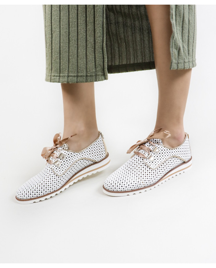 Zapatos femeninos Ginova Perforated