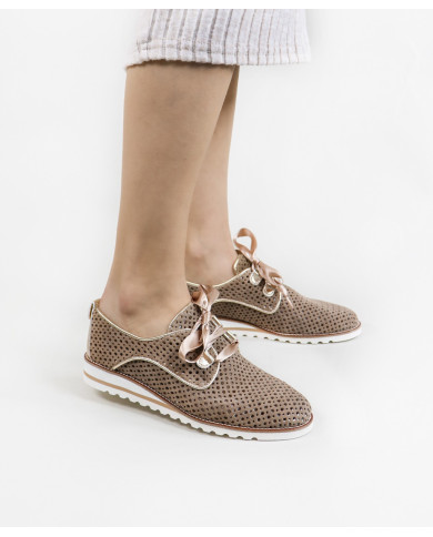 Sapatos de Mulher Ginova Perfurados