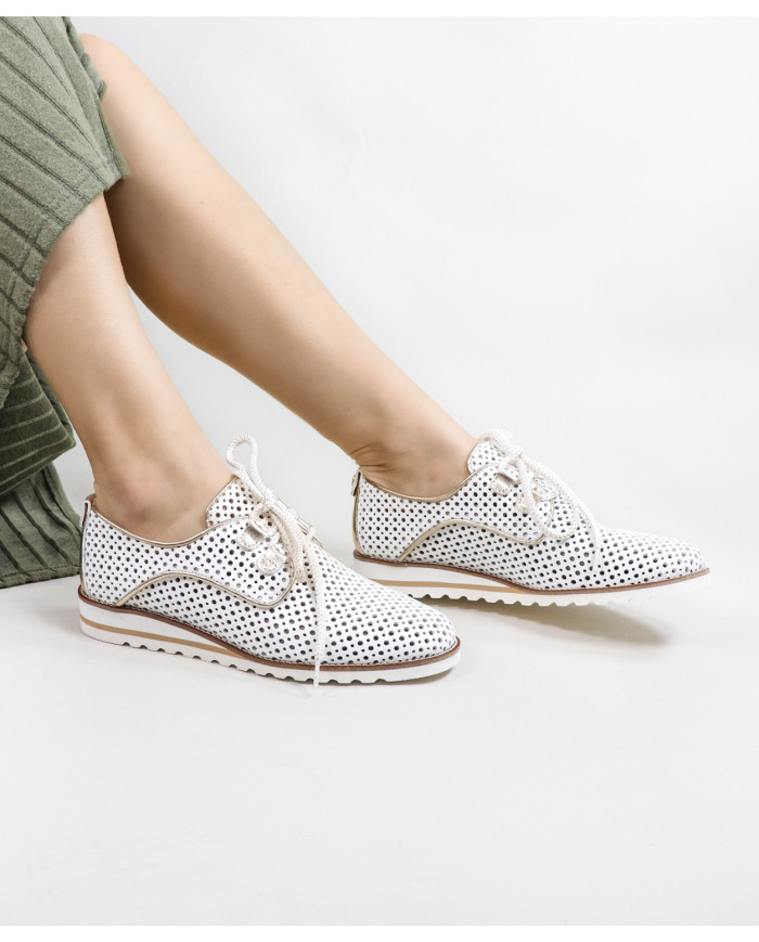 Zapatos femeninos Ginova Perforated