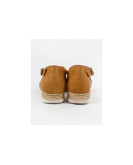 Sandalias de mujeres cerradas y mercantiles