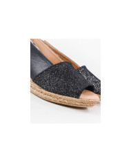 Women's Sandals in Cunha with Skin Decorated