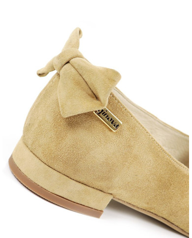 Sabrinas Bege de Senhora Ginova com Laço Atrás