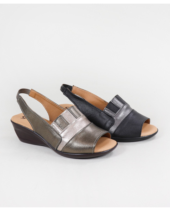 Women's Sandals in Cunha
