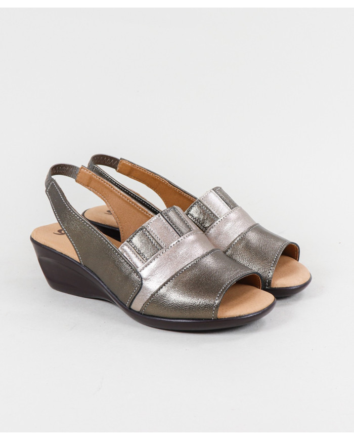 Sandalias de mujeres en Cunha