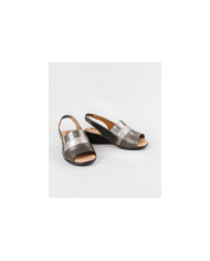 Women's Sandals in Cunha