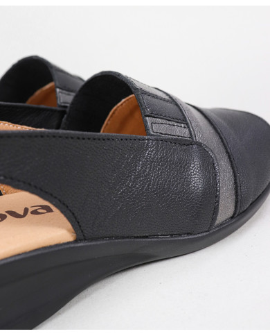 Sandalias de mujeres en Cunha