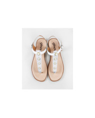 Sandalias de mujeres con perlas en la Franja