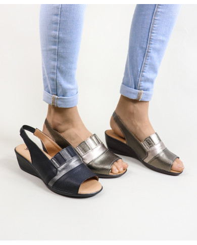 Women's Sandals in Cunha