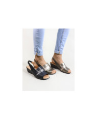 Sandalias de mujeres en Cunha