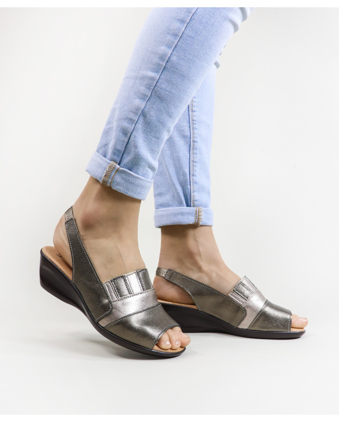 Sandalias de mujeres en Cunha