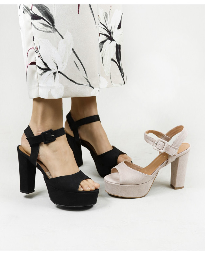 Ginova Compensated Woman Sandals