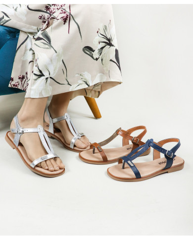 Sandalias de mujeres con decoración de rayas