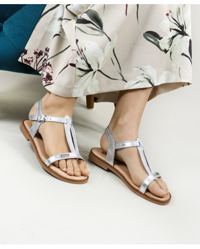 Sandalias de mujeres con decoración de rayas