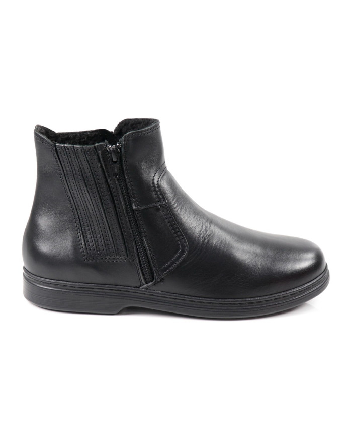 Black Ginova Man Boots with Clasp